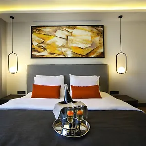 The Capital Otel